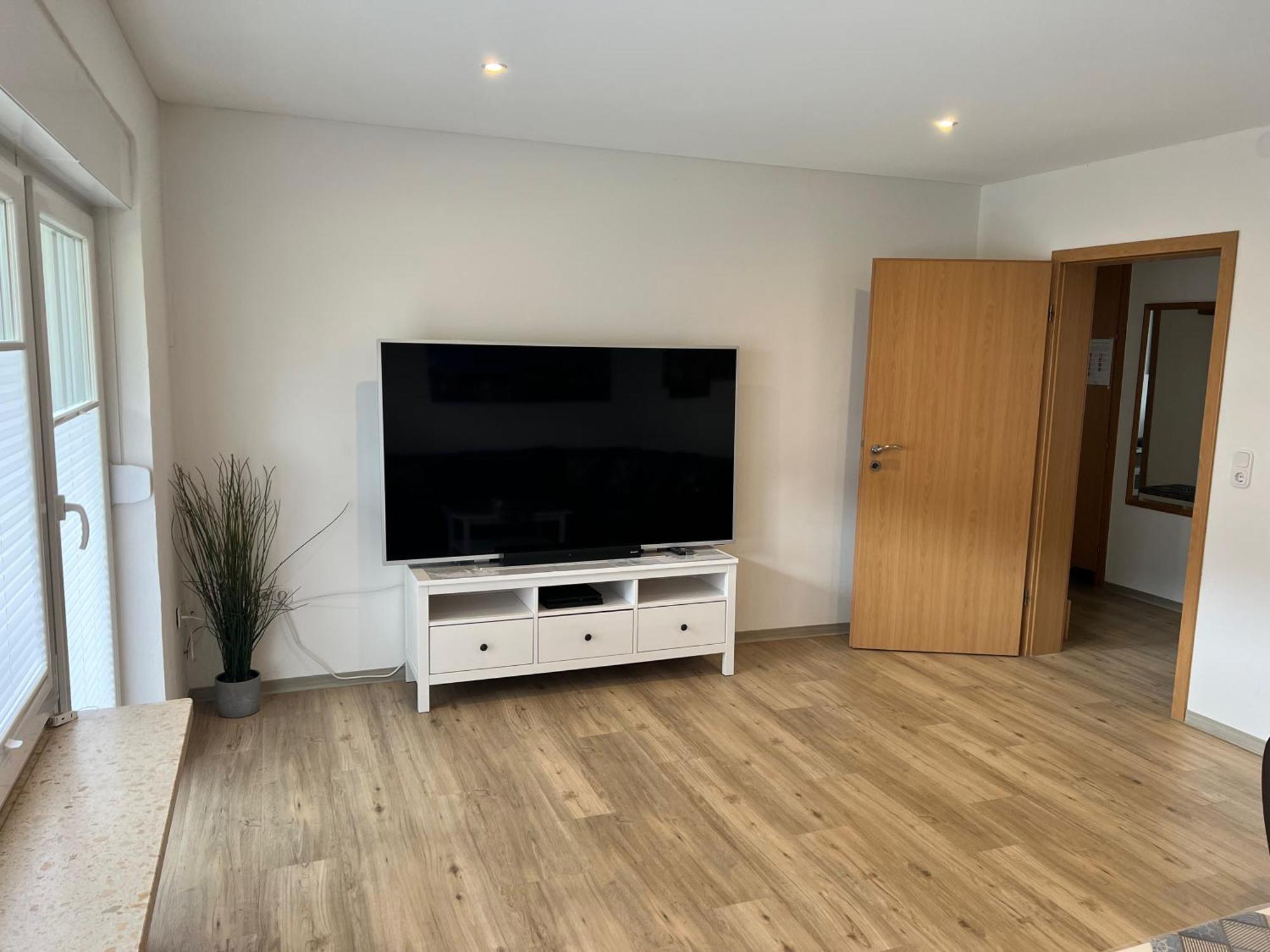 Ferienwohnung Wippsteert - 5 Sterne - Mit Balkon Und Pkw Stellplatz إمدن المظهر الخارجي الصورة